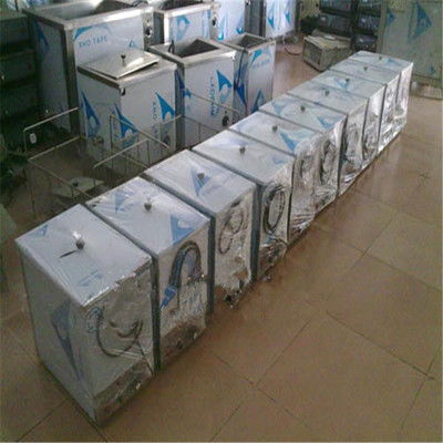 超聲波清洗機的廣泛應(yīng)用 從小型設(shè)備到工業(yè)領(lǐng)域